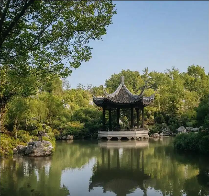 浉河区心痛餐饮有限公司